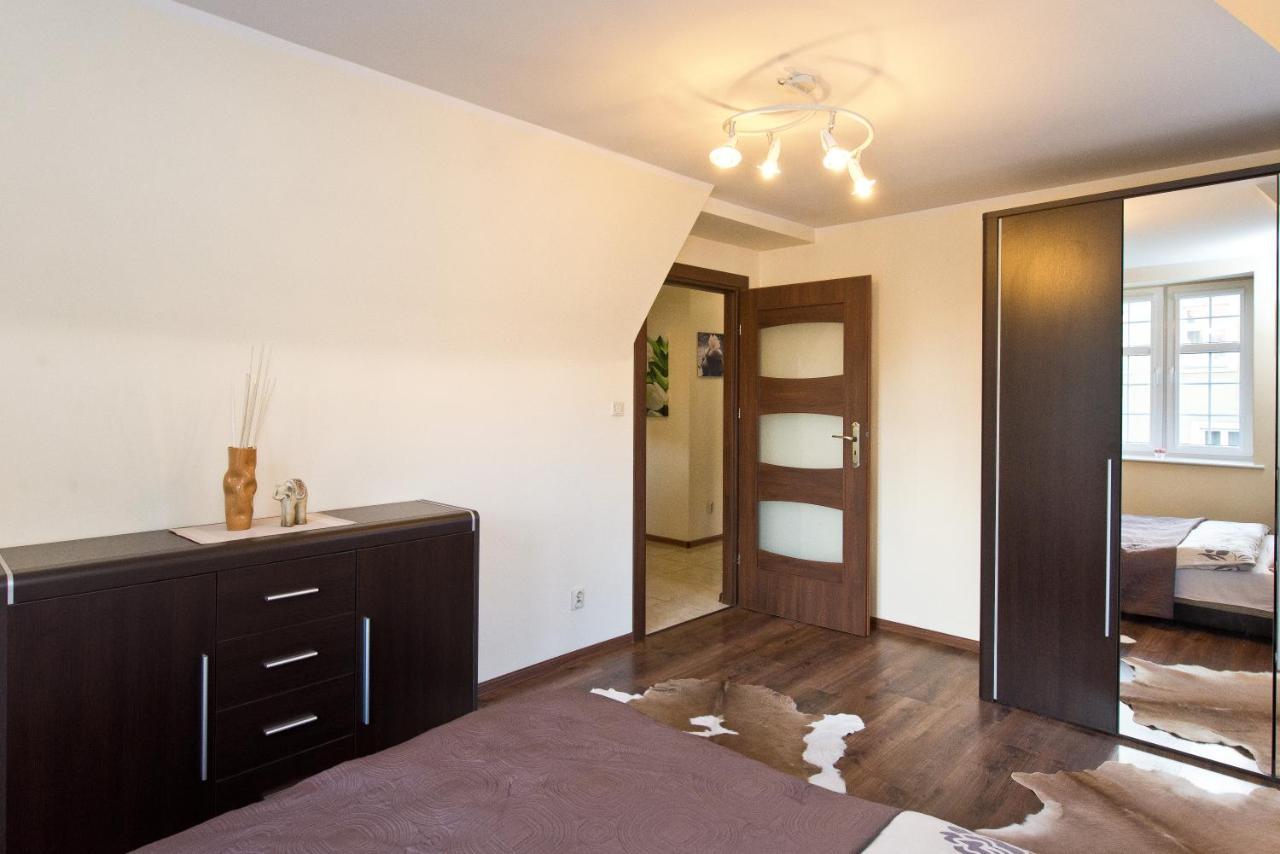 Gdanskie Apartamenty - Apartamenty Na Swietego Ducha Z 2 Sypialniami Bagian luar foto